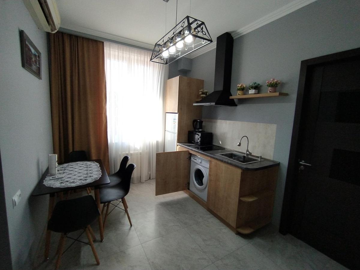 Nice Apartments Tbilisi Esterno foto