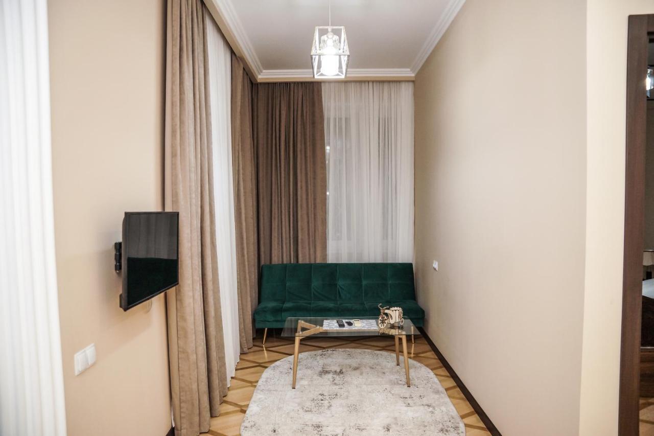 Nice Apartments Tbilisi Esterno foto