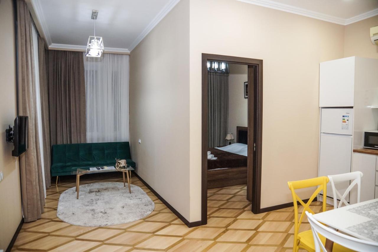 Nice Apartments Tbilisi Esterno foto